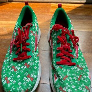 Men's Brooks Merry Christmas Ugly Sweater shoe, Size 13